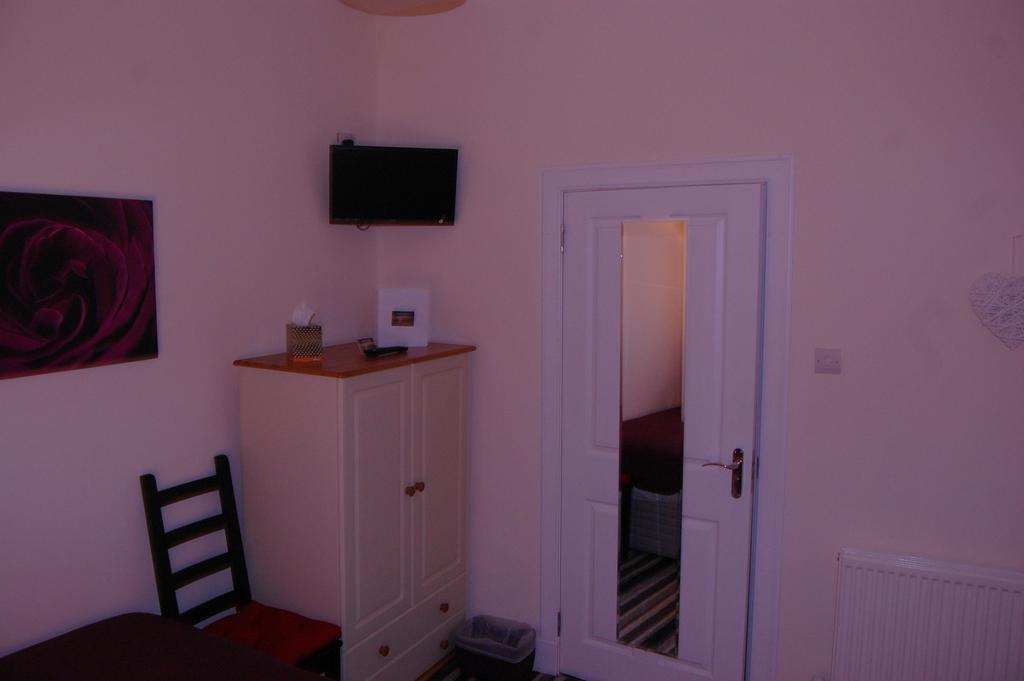 Dawn Break Bed & Breakfast Largs Room photo